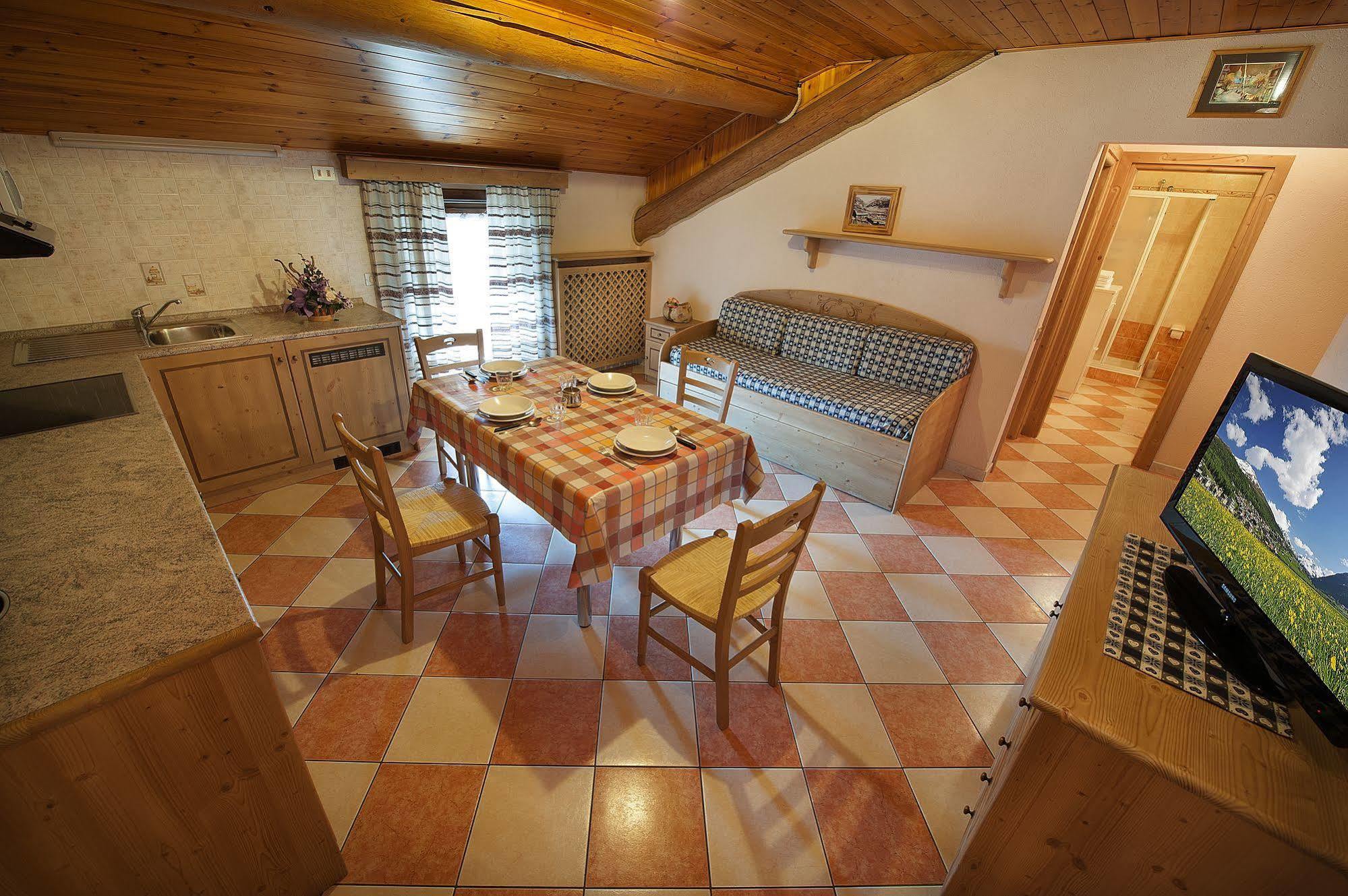 Baita Carosello Apt 4 By Livigno Accomodation Dış mekan fotoğraf