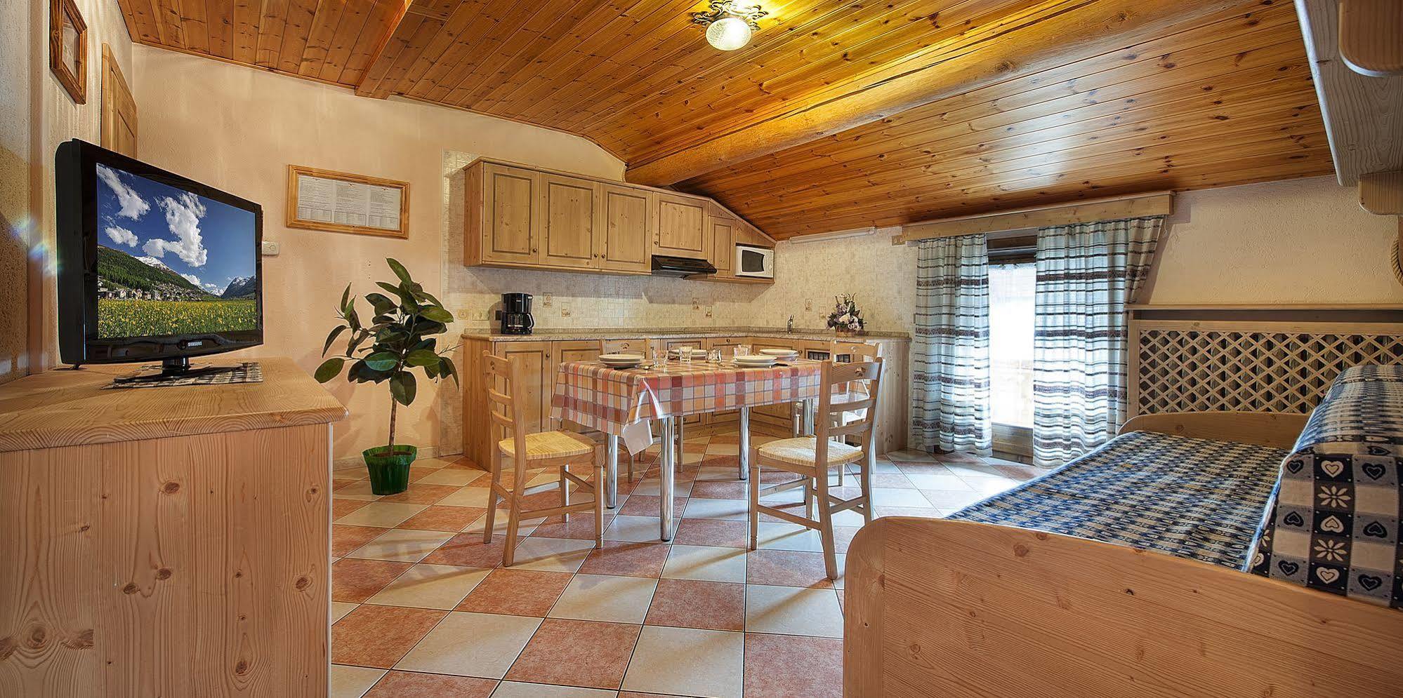 Baita Carosello Apt 4 By Livigno Accomodation Dış mekan fotoğraf
